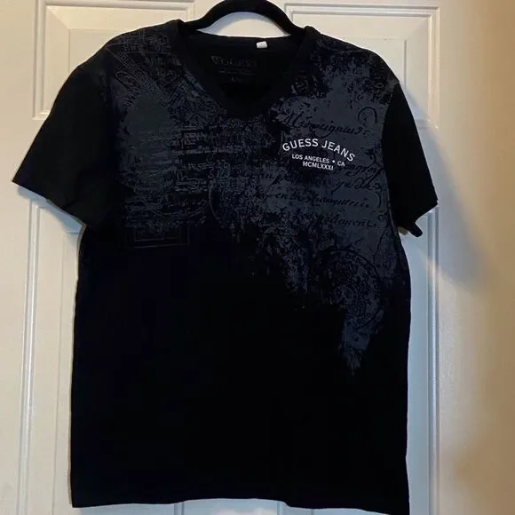 Guess Men's Black Gray Graphic V-Neck Tee - Picture 2 of 10